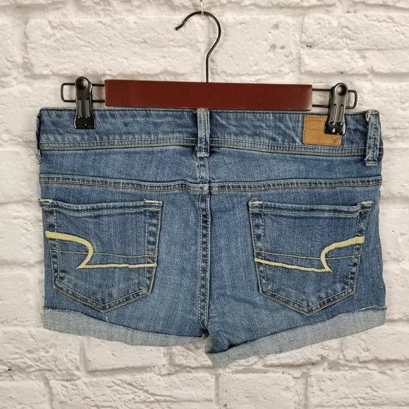 AEO - Stretch denim rolled cuff shorts - Sz 2 - Picture 2 of 7